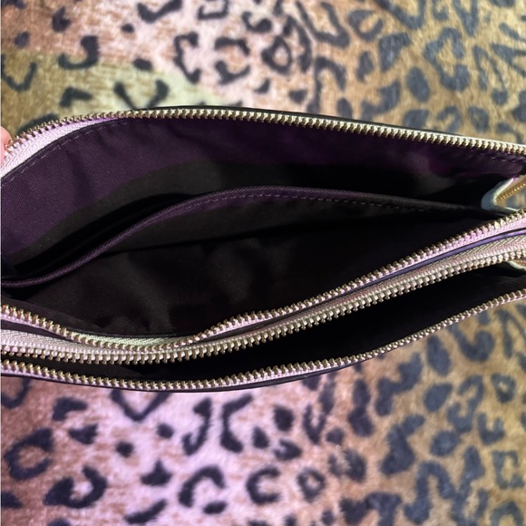 Authentic cream colored coach wallet/wristlet - Picture 7 of 10